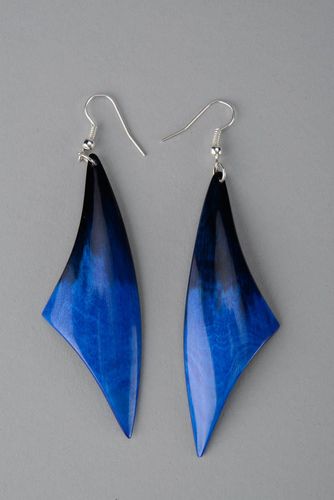Long earrings feathers made of cow horn - MADEheart.com