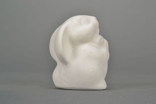 Estatueta em branco de gesso para pintar  Coelho com cenoura - MADEheart.com
