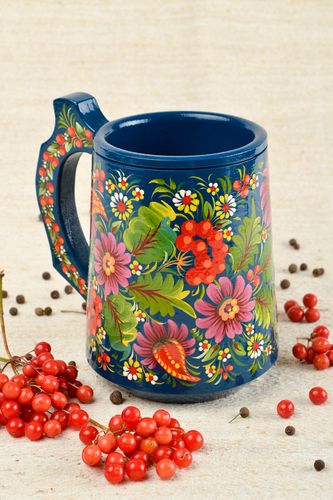 Деревянная кружка ручной работы декоративная чашка синяя подарок из дерева - MADEheart.com