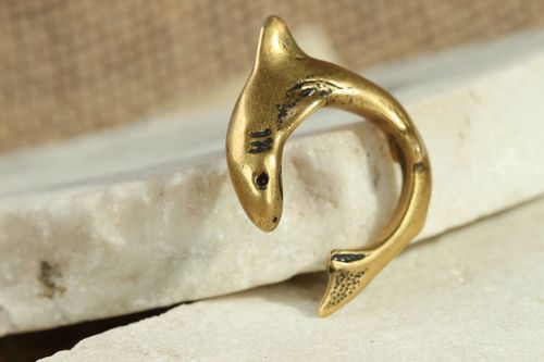 Bronze seal ring Shark - MADEheart.com