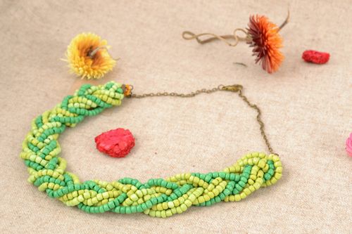 Collier en perles de rocailles tresse  - MADEheart.com
