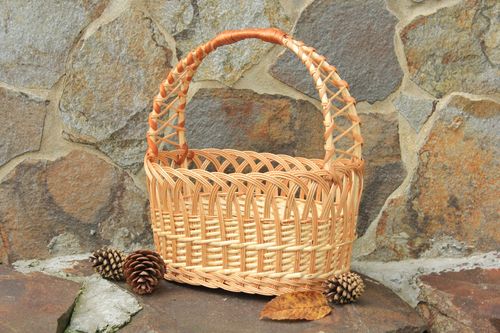 Basket with handle - MADEheart.com
