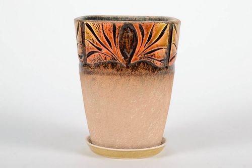 Clay flower pot - MADEheart.com