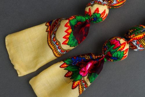 Bead necklace made of Ukrainian scarf - MADEheart.com
