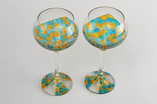 Copas de cristal decoradas con tintes de vitral hechas a mano 2 piezas estilosas - MADEheart.com