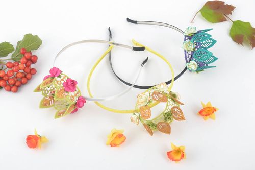 Handmade Schmuck Set Mädchen Haarreifen mit Kronen Geschenk für Mädchen 3 Stück - MADEheart.com