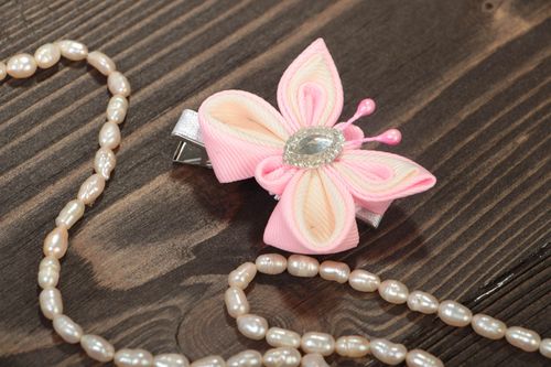 Feine modische rosafarbige handgemachte Haarspange für Kinder Schmetterling - MADEheart.com