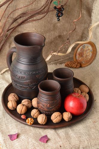 Set de vajilla de cerámica jarro 2 vasos y bandeja hechos a mano originales - MADEheart.com