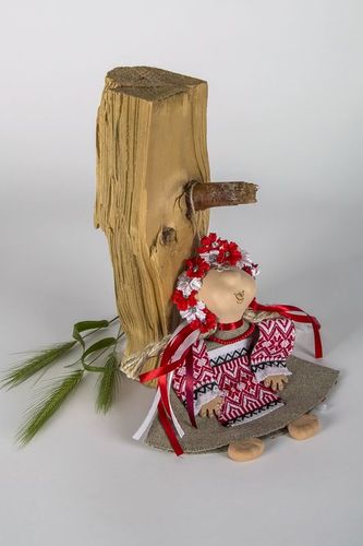 Innenausstattung-Anhänger Ukrainerin - MADEheart.com