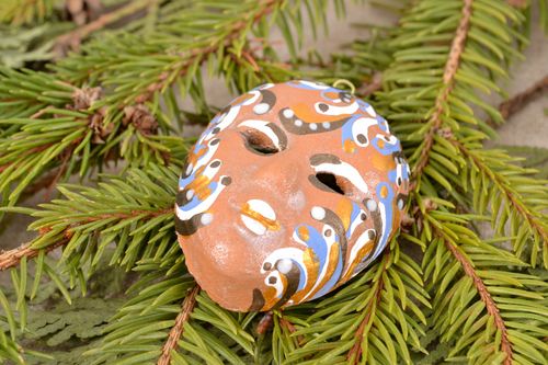 Maschera in argilla fatta a mano elemento decorativo dautore originale - MADEheart.com