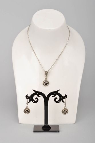 Damen Schmuck Set Handmade Anhänger und Metall Ohrringe Frauen Accessoires - MADEheart.com